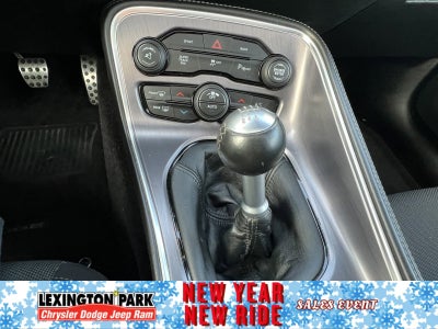 2016 Dodge Challenger R/T Shaker