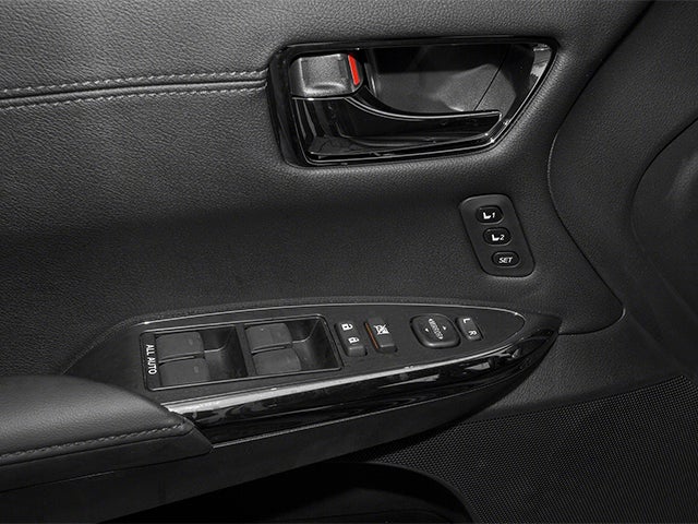 2013 Toyota Avalon XLE