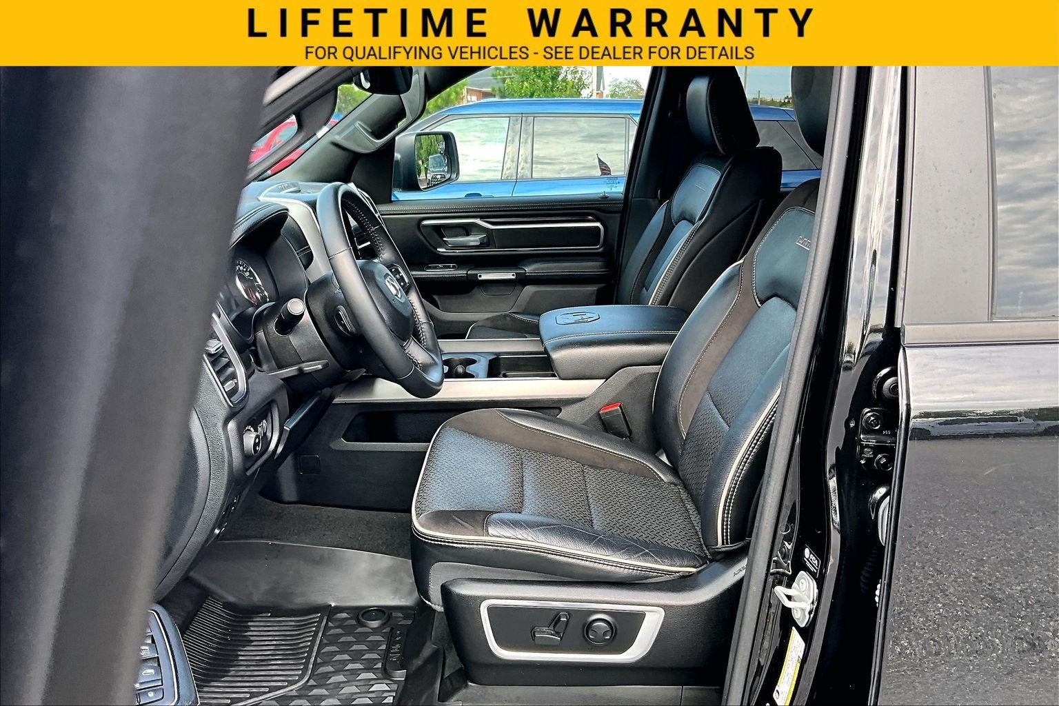 2024 RAM 1500 Laramie Crew Cab 4x4 5'7" Box