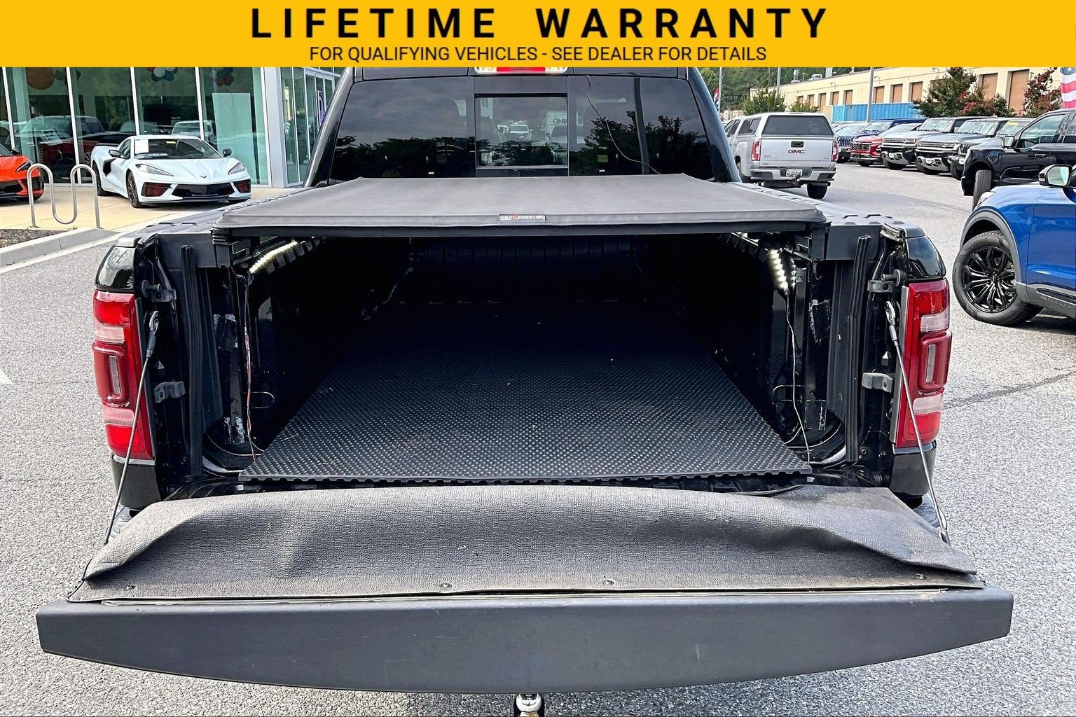 2024 RAM 1500 Laramie Crew Cab 4x4 5'7" Box