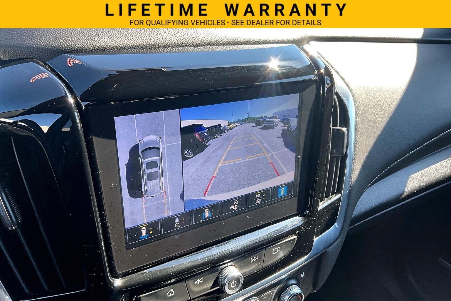2023 Chevrolet Traverse Premier