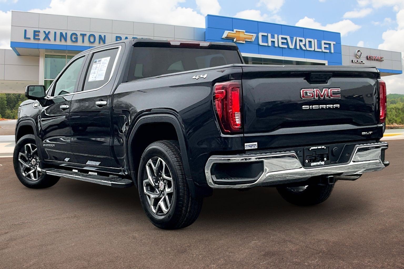2023 GMC Sierra 1500 SLT