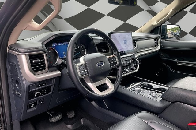2023 Ford Expedition XLT BLACK EDITION PANO ROOF