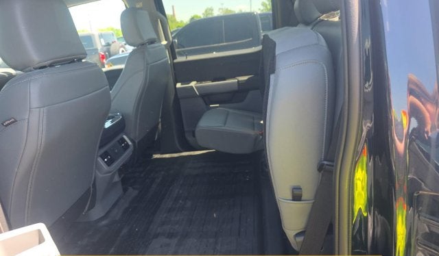 2025 Ford F-150 Lightning Pro
