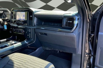2022 Ford F-150 STX 4WD V8