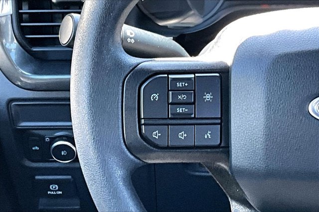 2022 Ford F-150 STX 4WD V8