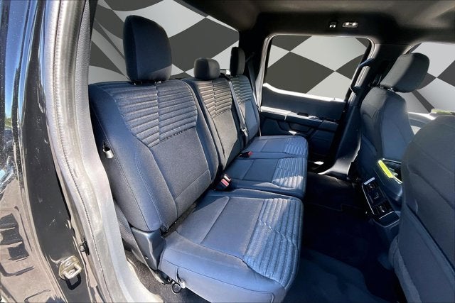 2022 Ford F-150 STX 4WD V8