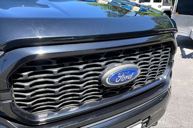 2022 Ford F-150 STX 4WD V8