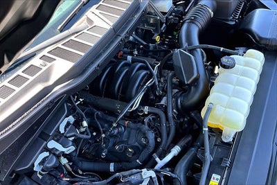 2022 Ford F-150 STX 4WD V8