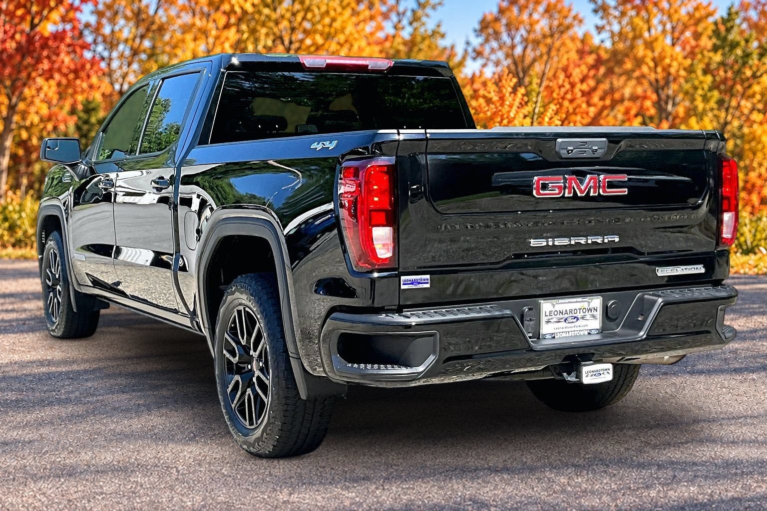 2025 GMC Sierra 1500 Elevation