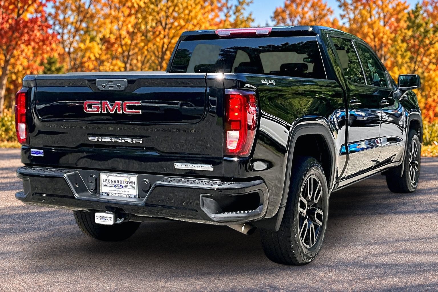 2025 GMC Sierra 1500 Elevation