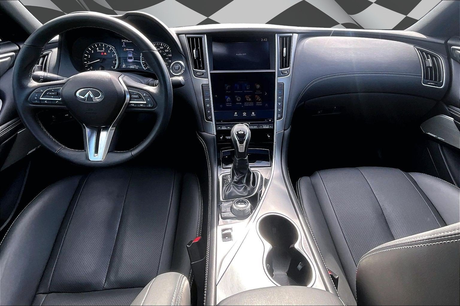 2022 INFINITI Q60 LUXE