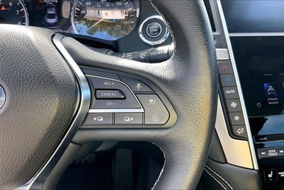 2022 INFINITI Q60 LUXE