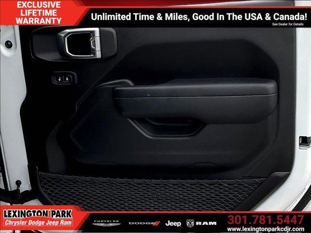 2025 Jeep Wrangler 4-Door Summit 4x4