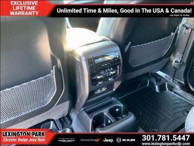2023 Jeep Grand Cherokee L Laredo 4x4