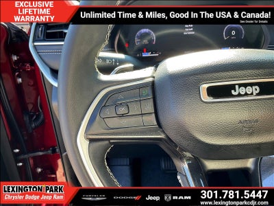 2023 Jeep Grand Cherokee L Laredo 4x4