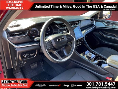 2023 Jeep Grand Cherokee L Laredo 4x4