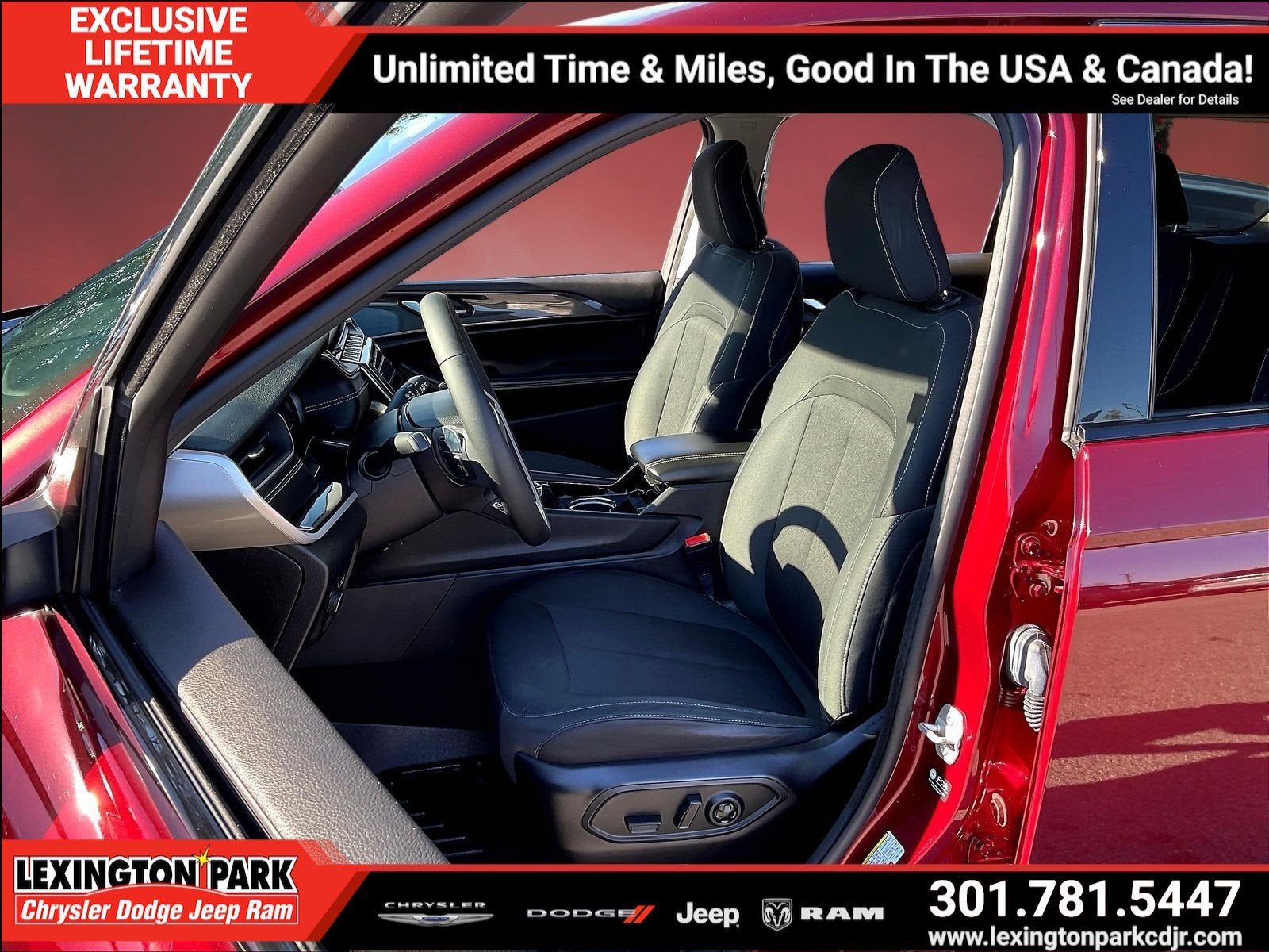 2023 Jeep Grand Cherokee L Laredo 4x4