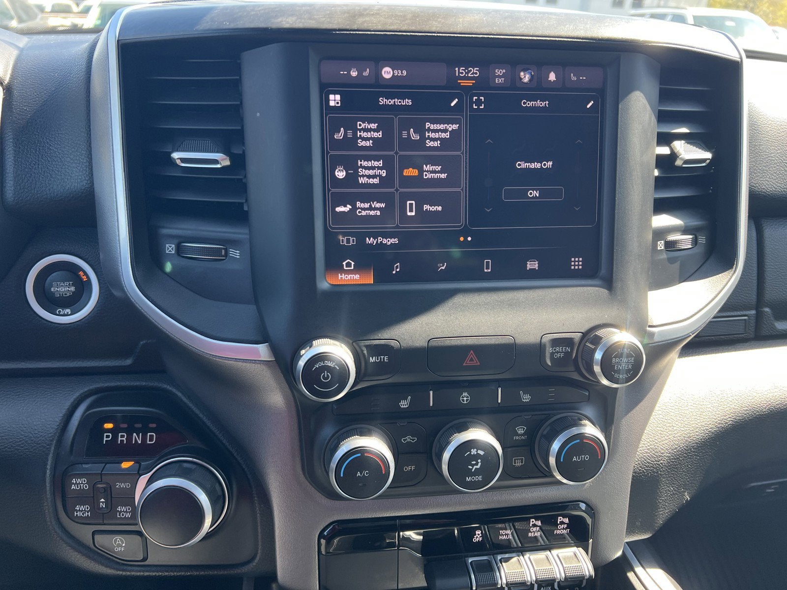 2023 RAM 1500 Big Horn Crew Cab 4x4 5'7' Box