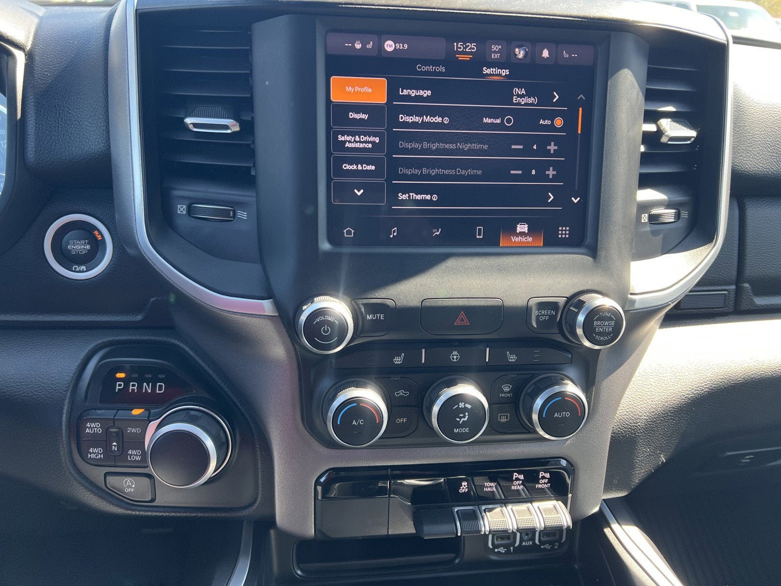 2023 RAM 1500 Big Horn Crew Cab 4x4 5'7' Box