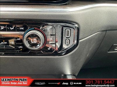2023 Chevrolet Silverado 1500 4WD Crew Cab Short Bed LTZ