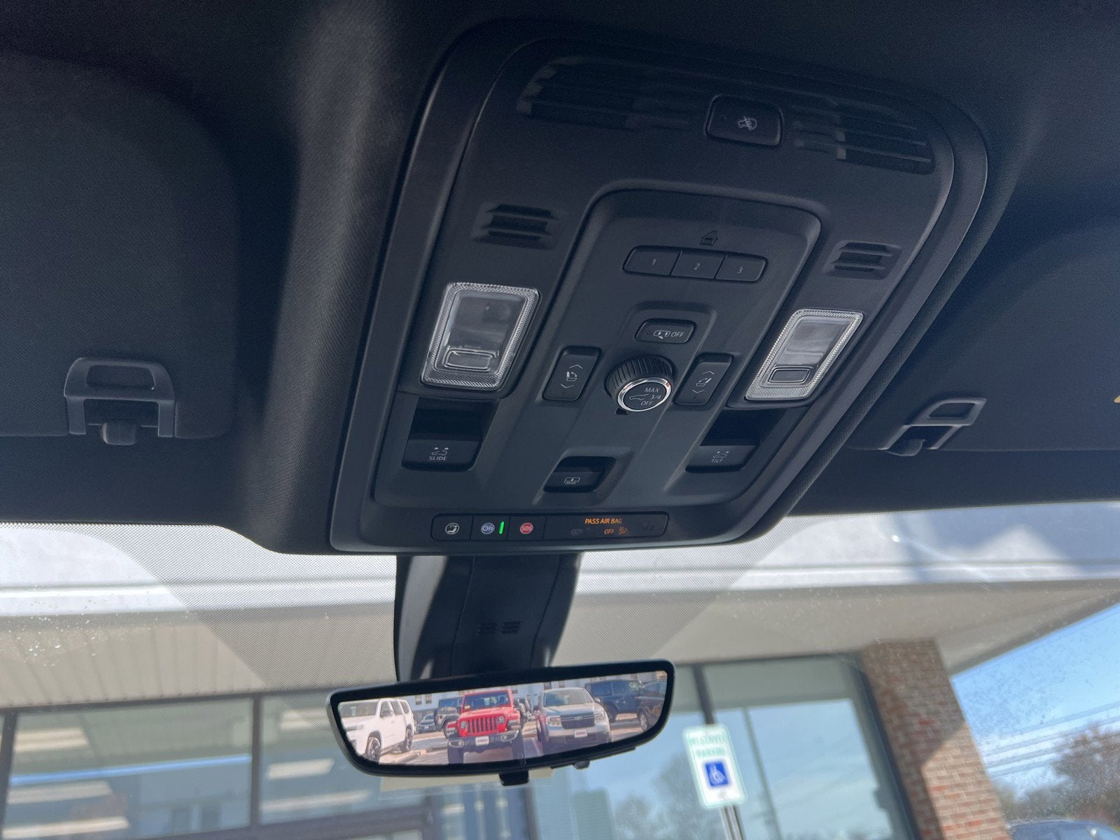 2021 GMC Yukon XL 4WD Denali