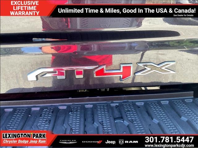 2024 GMC Sierra 2500HD 4WD Crew Cab Standard Bed AT4X