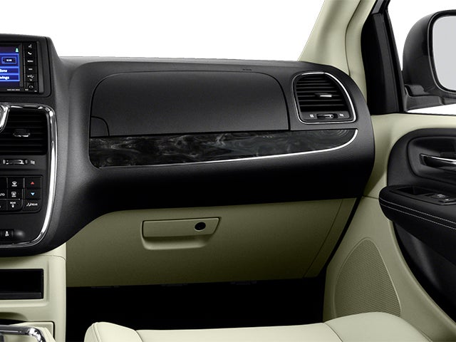 2013 Chrysler Town & Country Touring