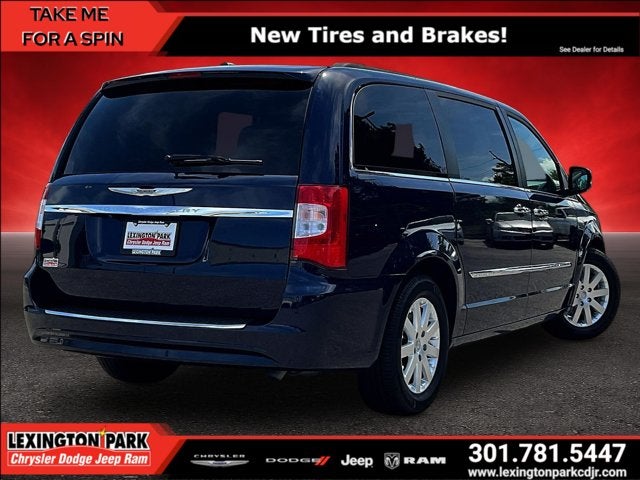 2015 Chrysler Town & Country Touring