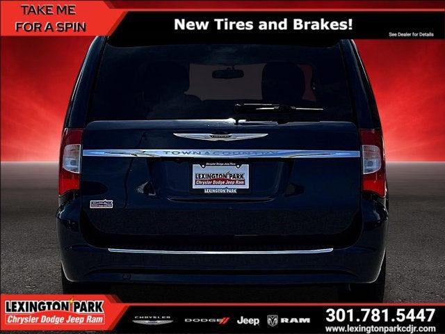 2015 Chrysler Town & Country Touring