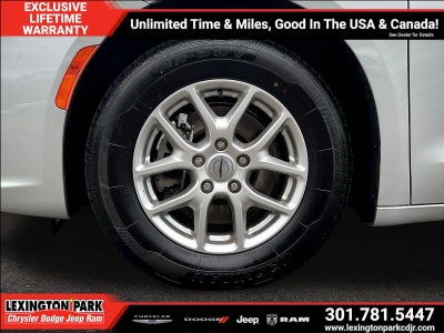 2024 Chrysler Pacifica Touring L