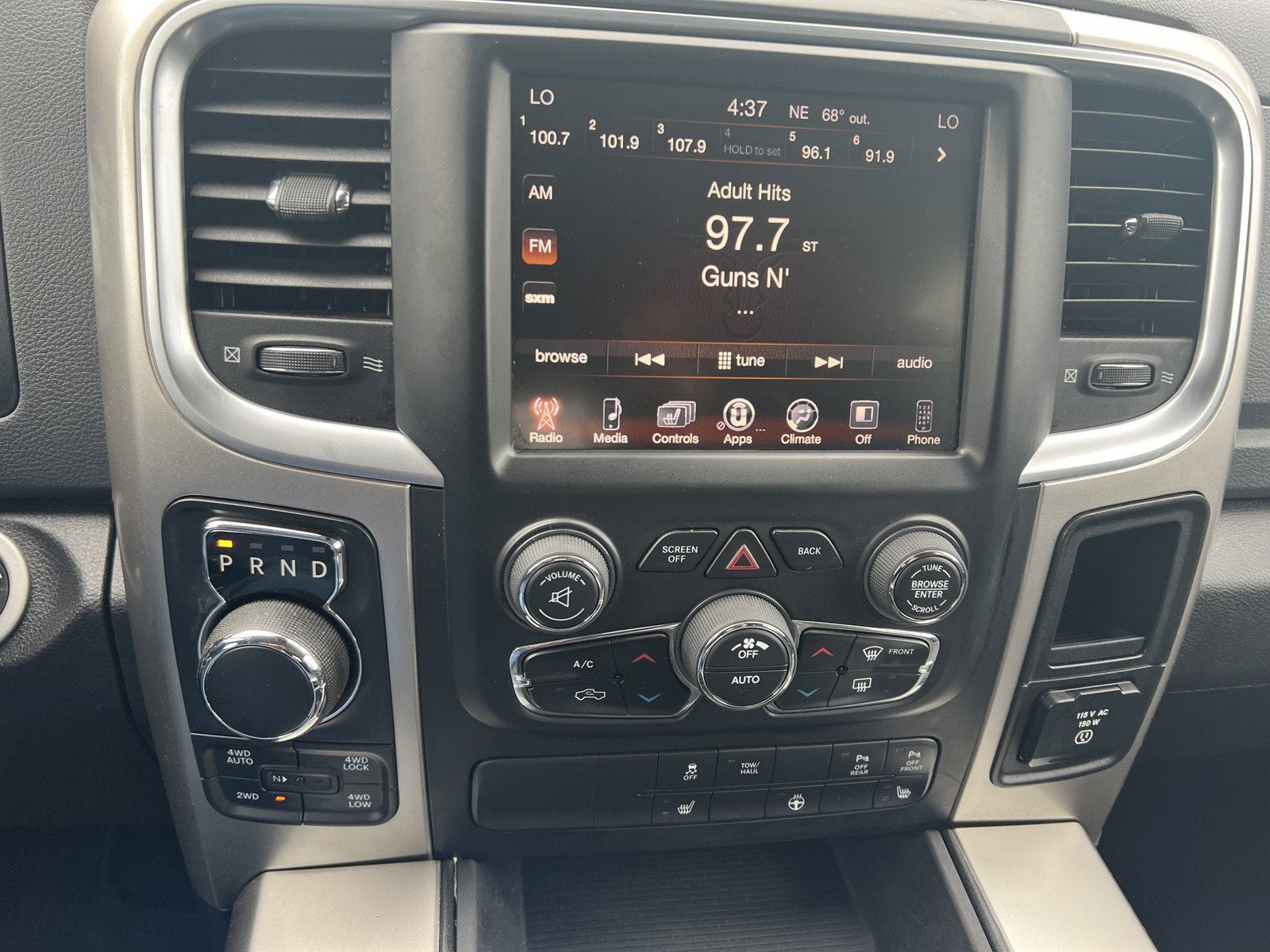 2016 RAM 1500 Big Horn