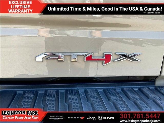 2022 GMC Sierra 1500 4WD Crew Cab Short Box AT4X