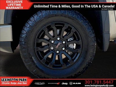 2022 GMC Sierra 1500 4WD Crew Cab Short Box AT4X