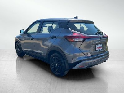 2022 Nissan Kicks S Xtronic CVT