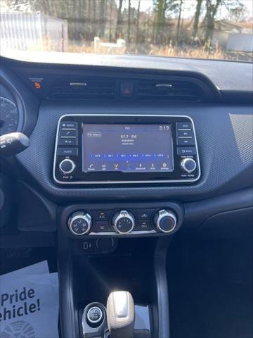 2022 Nissan Kicks S Xtronic CVT