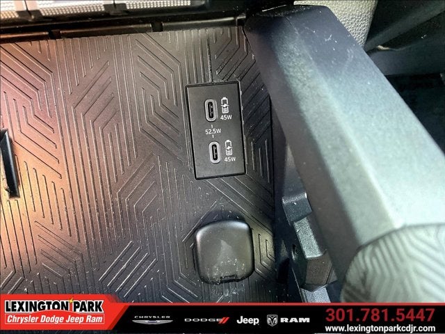 2025 Toyota Tacoma 4WD SR5