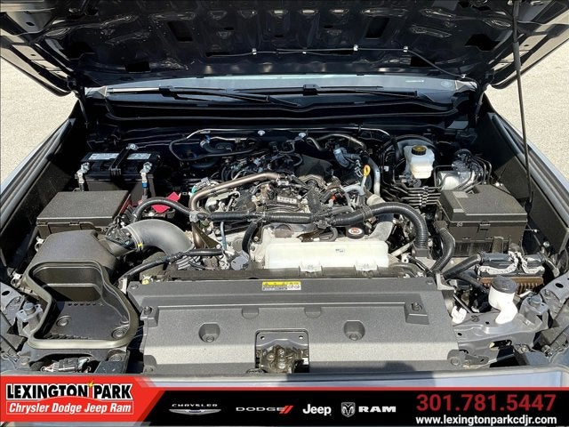2025 Toyota Tacoma 4WD SR5