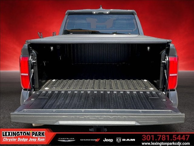 2025 Toyota Tacoma 4WD SR5