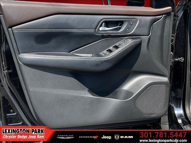 2023 Nissan Rogue SL FWD