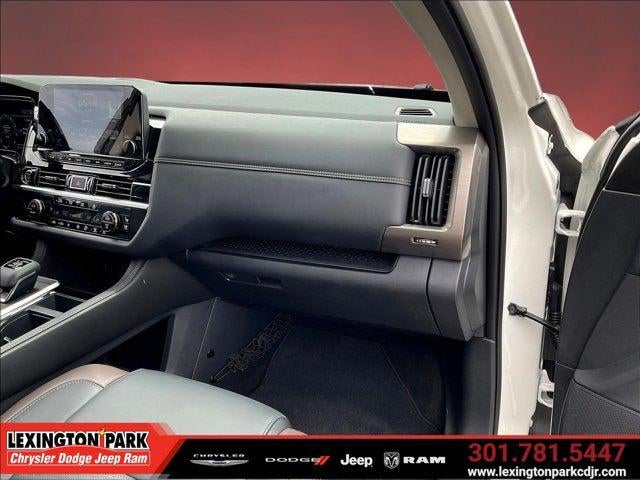 2024 Nissan Pathfinder Platinum 4WD