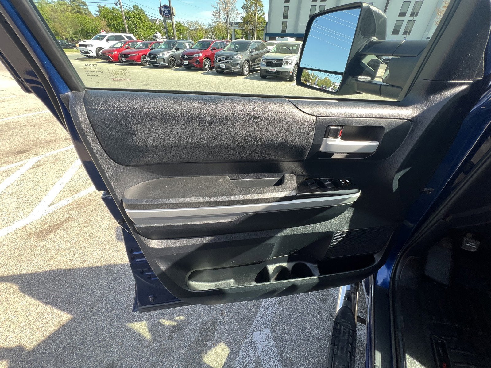 2014 Toyota Tundra SR5 5.7L V8