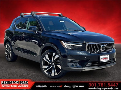 2023 Volvo XC40 B5 Ultimate Bright Theme