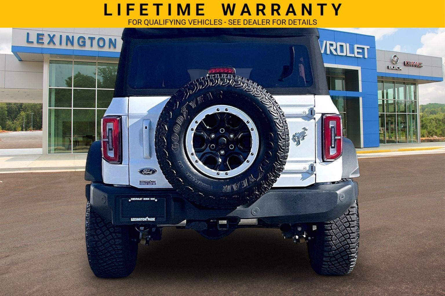 2022 Ford Bronco Base