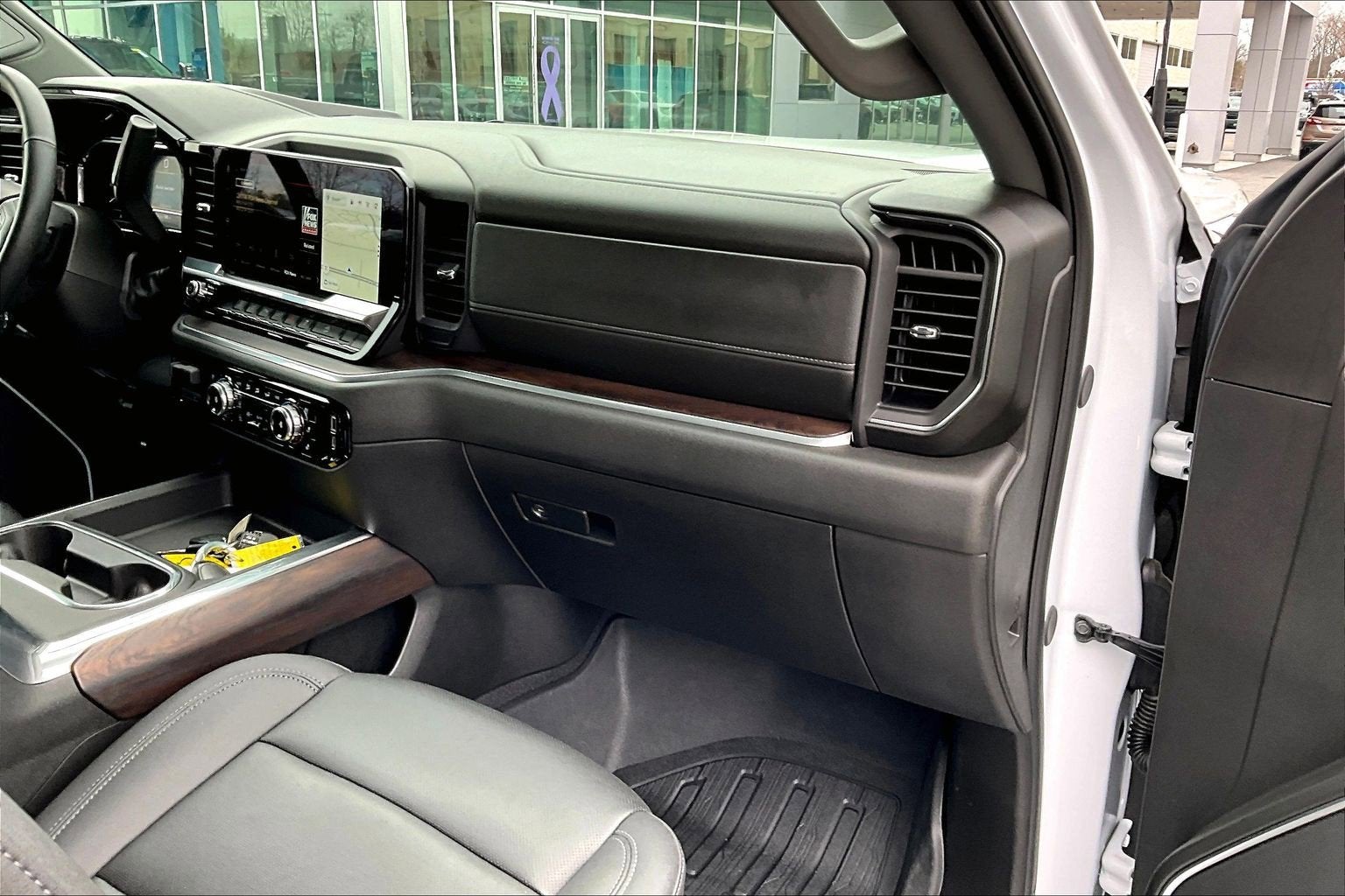 2025 GMC Sierra 3500HD SLT