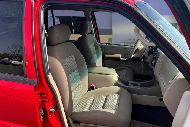 2005 Ford Explorer Sport Trac XLS