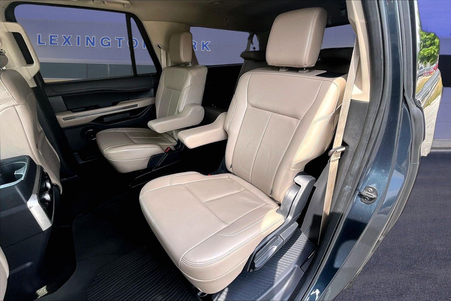2023 Ford Expedition Max XLT