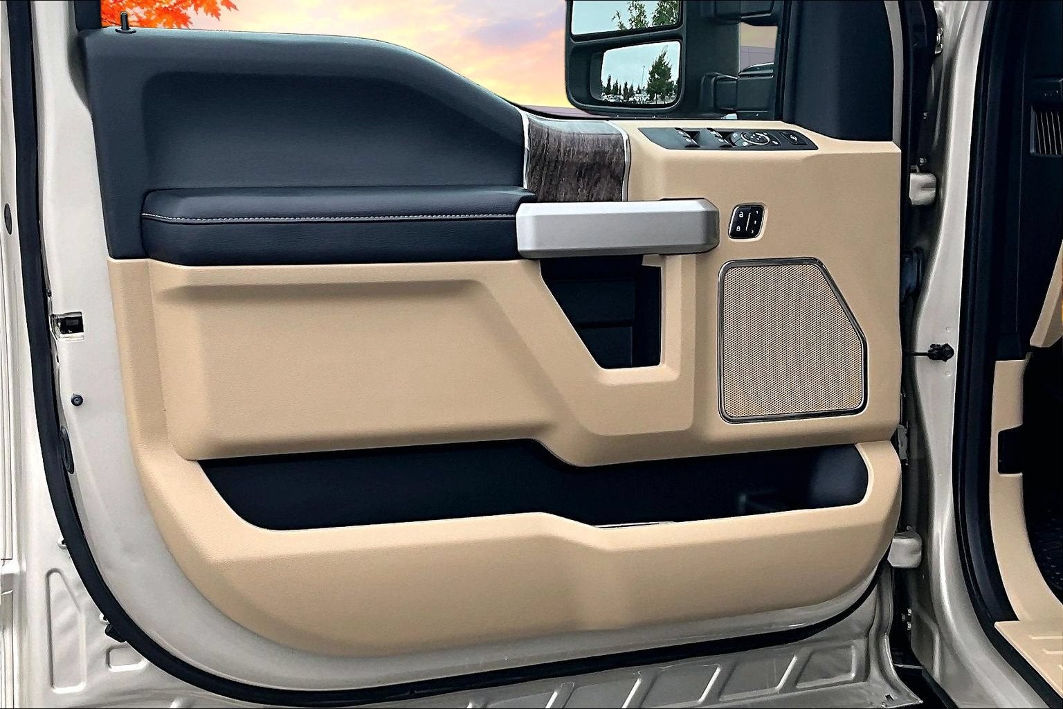 2018 Ford Super Duty F-250 SRW LARIAT