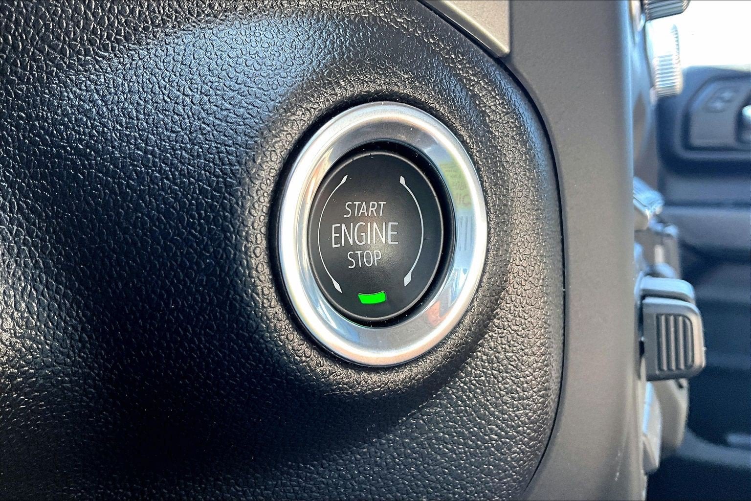 2025 GMC Sierra 2500HD Pro