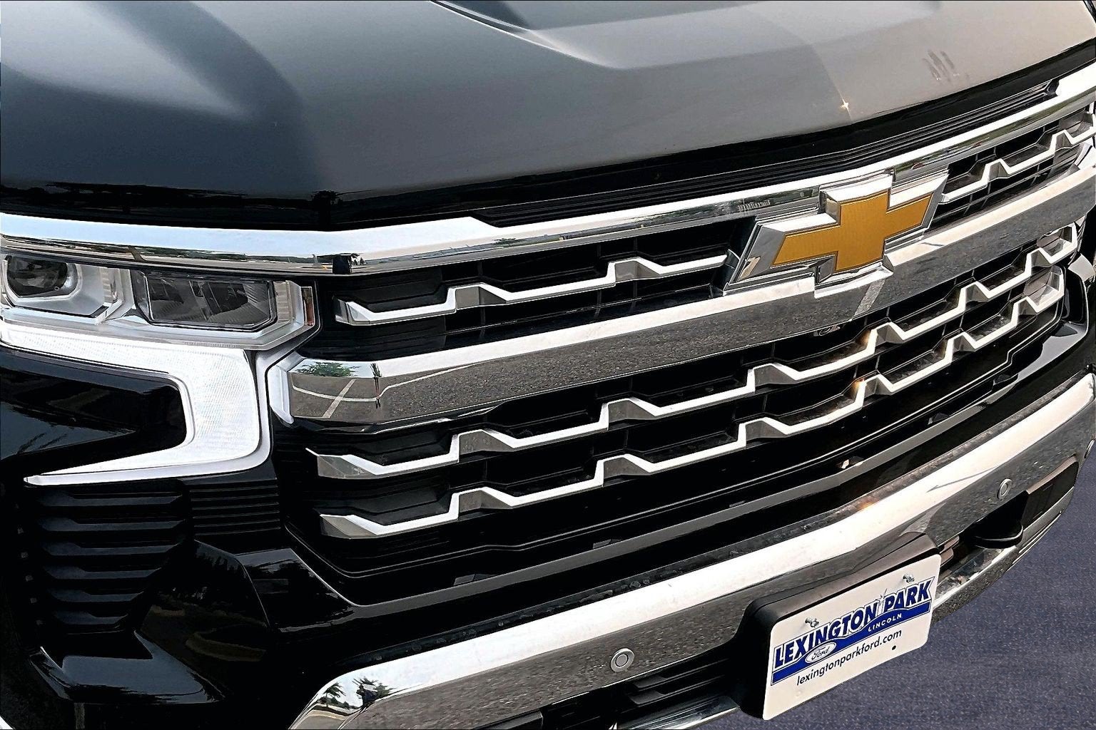 2025 Chevrolet Silverado 1500 LTZ